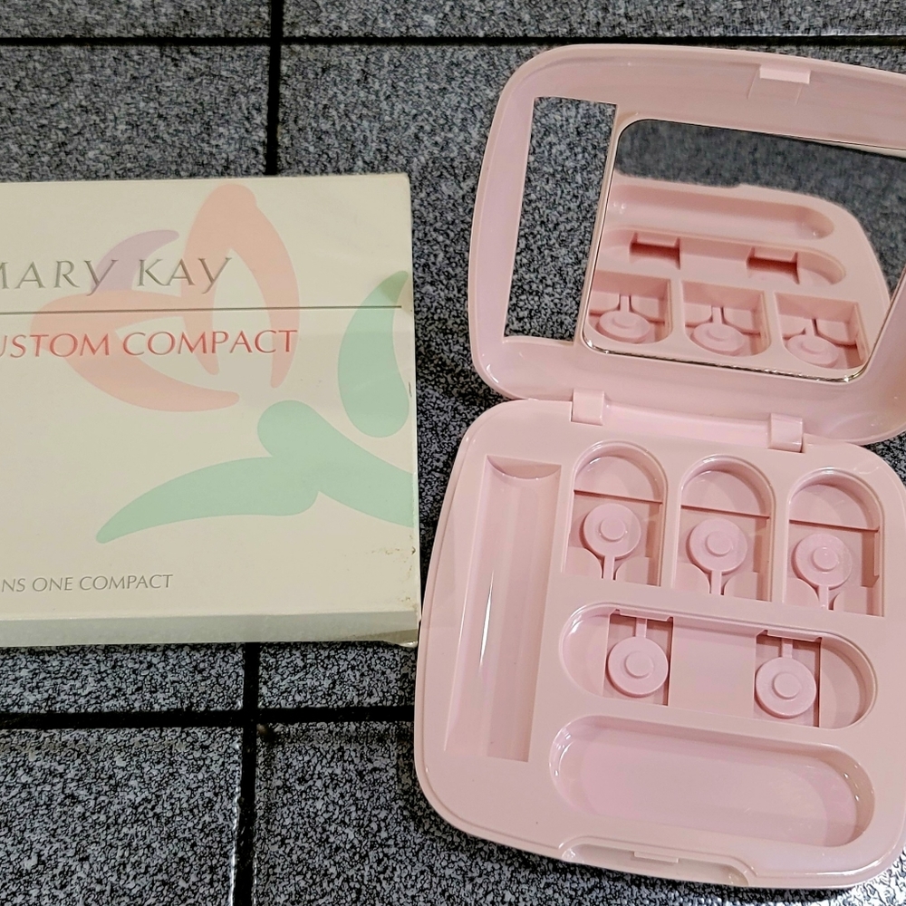 Mary Kay NIB Custom Compact #6468